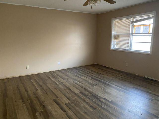 101 N 10th Avenue, Paragould, AR 72450