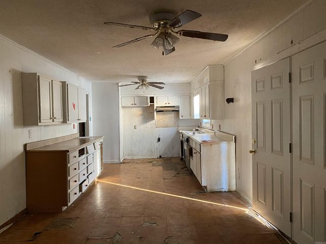 101 N 10th Avenue, Paragould, AR 72450