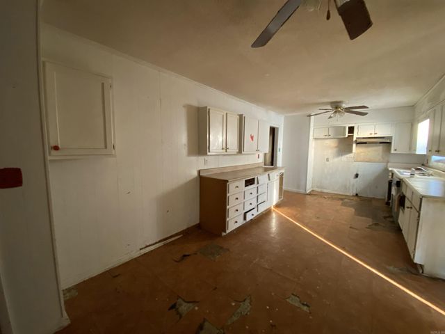 101 N 10th Avenue, Paragould, AR 72450