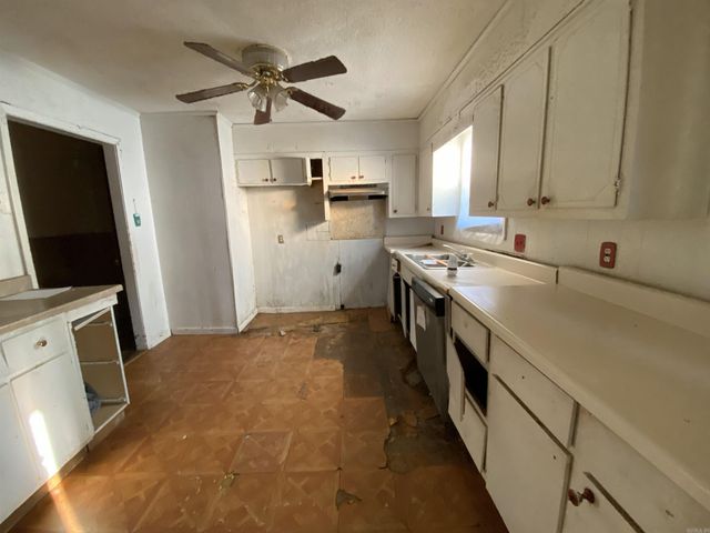 101 N 10th Avenue, Paragould, AR 72450