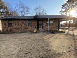 101 N 10th Avenue, Paragould, AR 72450