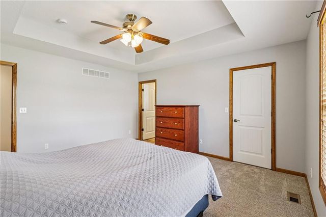 1343 S Delaware Drive, Tonganoxie, KS 66086