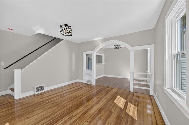 71 Great Neck Rd, Wareham, MA 02571