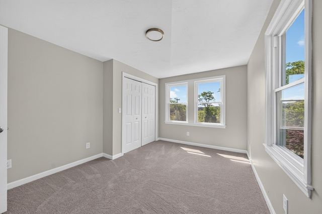 71 Great Neck Rd, Wareham, MA 02571