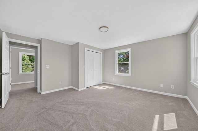 71 Great Neck Rd, Wareham, MA 02571