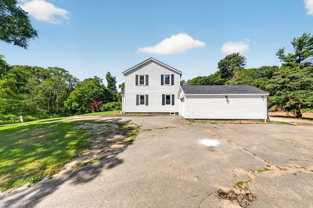 71 Great Neck Rd, Wareham, MA 02571