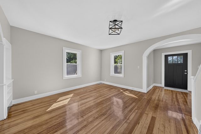 71 Great Neck Rd, Wareham, MA 02571