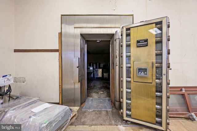 205 E HIGH ST, Pottstown, PA 19464