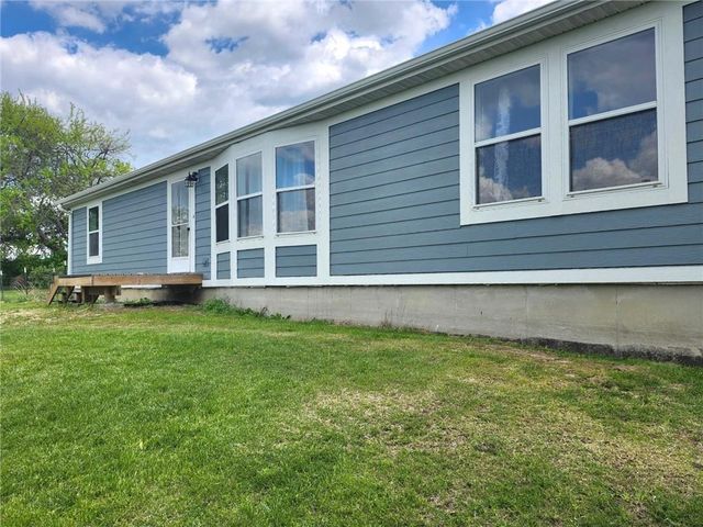 7221 SE Pp Highway, Holt, MO 64048