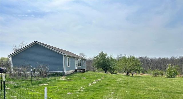 7221 SE Pp Highway, Holt, MO 64048