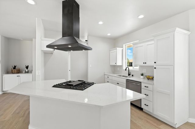 1611 January Drive, Rio Communities, NM 87002