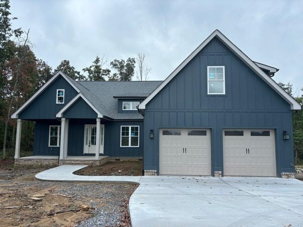 2772 Mowbray Pike, Soddy Daisy, TN 37379