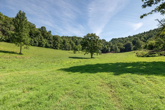 2952 Springplace Rd, Belfast, TN 37019