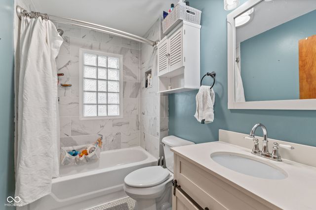 1460 N Bosart Avenue, Indianapolis, IN 46201