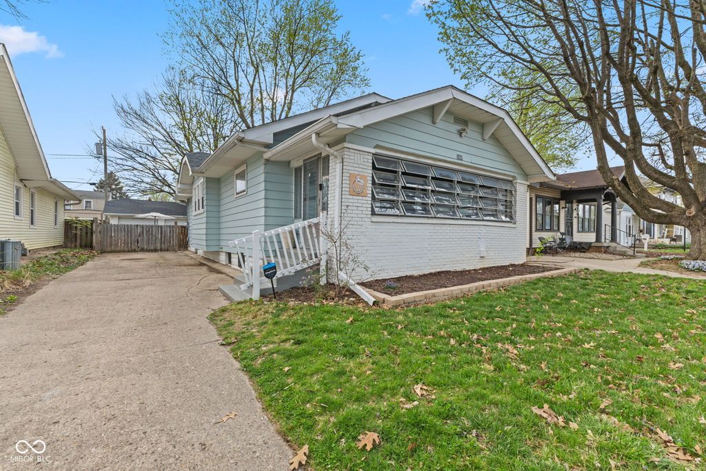1460 N Bosart Avenue, Indianapolis, IN 46201