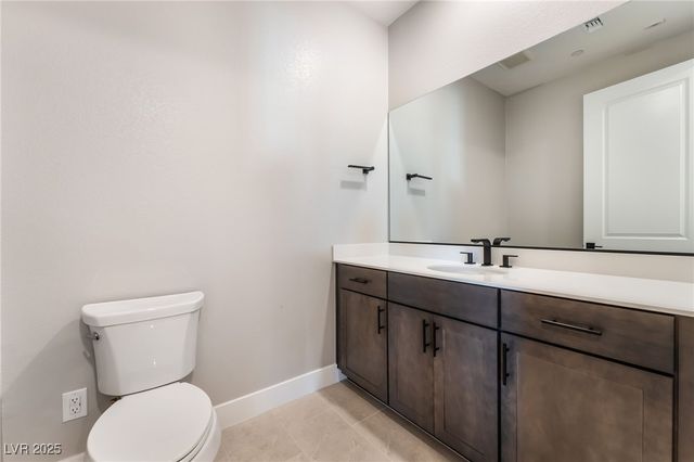 9132 Las Manaitas Avenue 302, Las Vegas, NV 89144