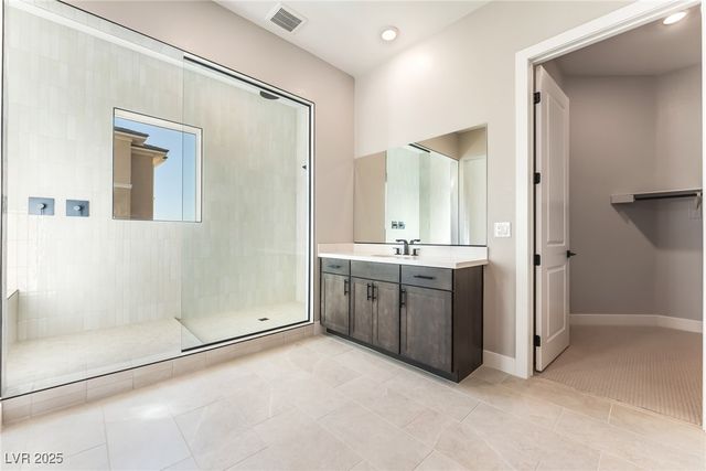 9132 Las Manaitas Avenue 302, Las Vegas, NV 89144