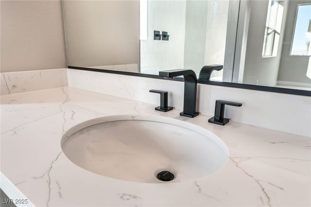 9132 Las Manaitas Avenue 302, Las Vegas, NV 89144