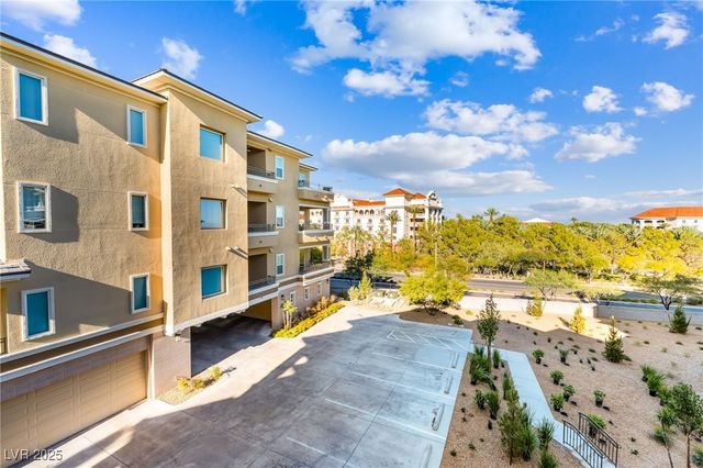 9132 Las Manaitas Avenue 302, Las Vegas, NV 89144