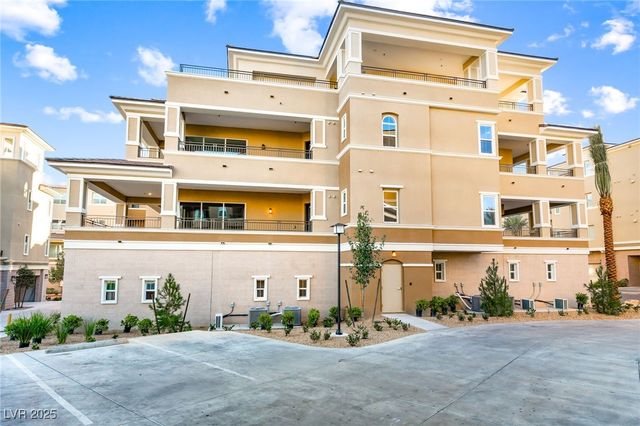 9132 Las Manaitas Avenue 302, Las Vegas, NV 89144