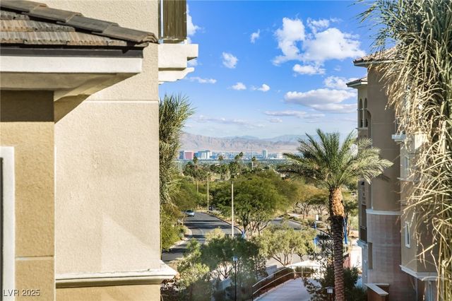 9132 Las Manaitas Avenue 302, Las Vegas, NV 89144