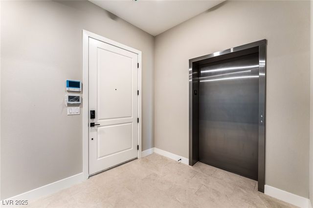 9132 Las Manaitas Avenue 302, Las Vegas, NV 89144