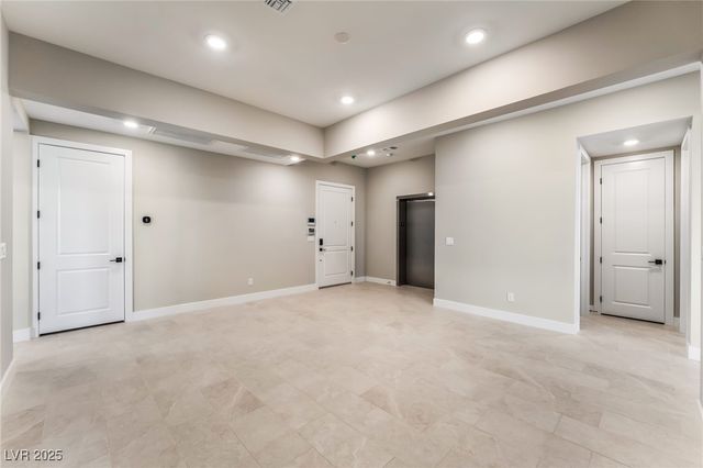 9132 Las Manaitas Avenue 302, Las Vegas, NV 89144