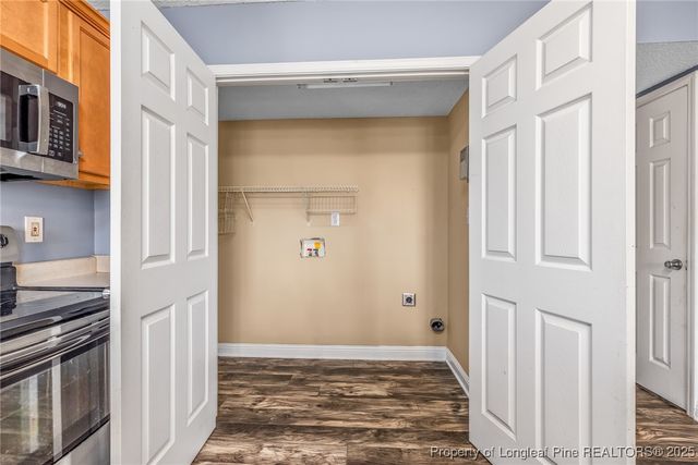 817 Bramblegate Road, Hope Mills, NC 28348