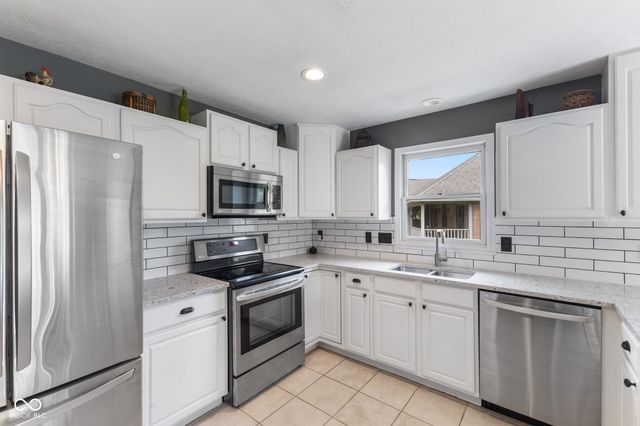 4547 Hammerstone Court, Indianapolis, IN 46239