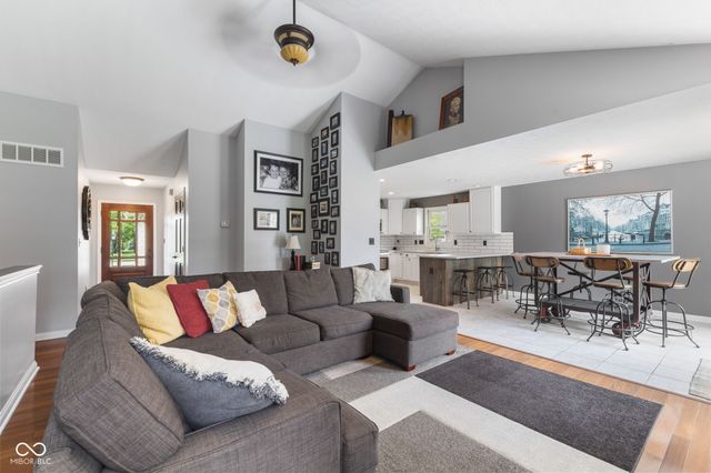 4547 Hammerstone Court, Indianapolis, IN 46239