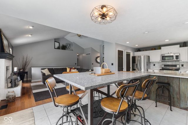 4547 Hammerstone Court, Indianapolis, IN 46239