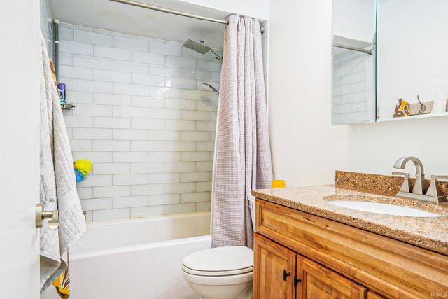 12223 Painted Ridge Trail, Granger, IN 46530