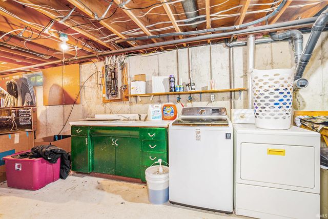 12223 Painted Ridge Trail, Granger, IN 46530