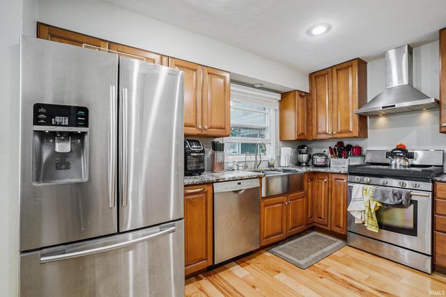 12223 Painted Ridge Trail, Granger, IN 46530