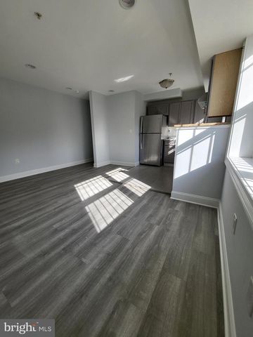 4800 C ST SE #104, Washington, DC 20019