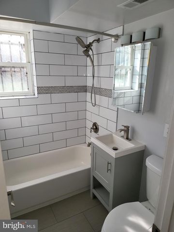 4800 C ST SE #104, Washington, DC 20019