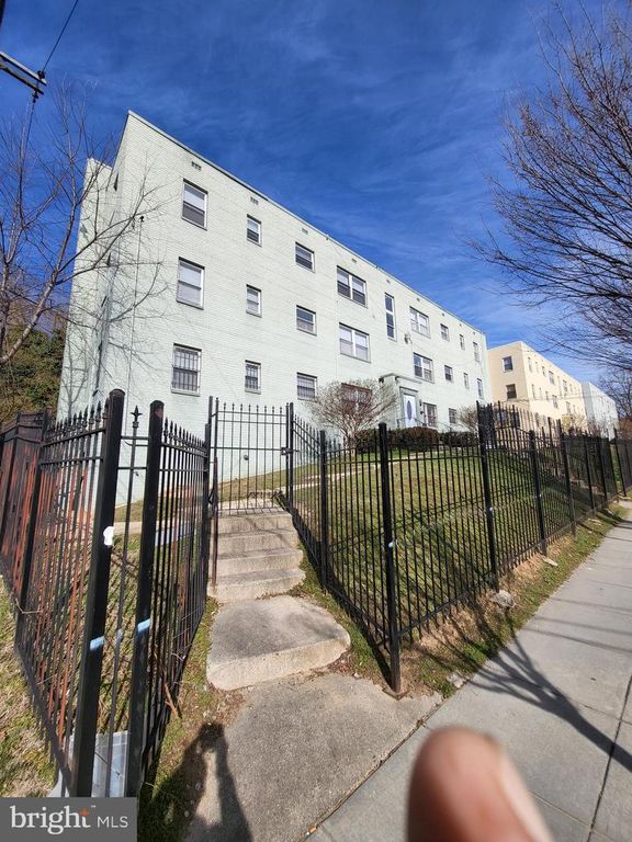 4800 C ST SE #104, Washington, DC 20019