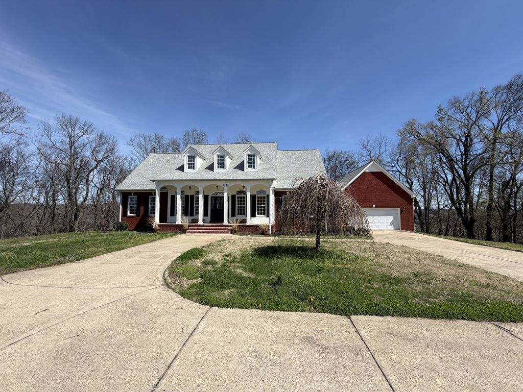 2852 New Highway 7, Santa Fe, TN 38482