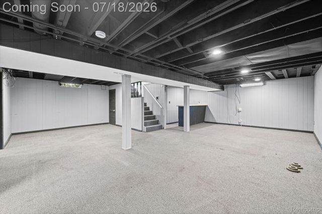 8950 Brentwood Street, Livonia, MI 48150