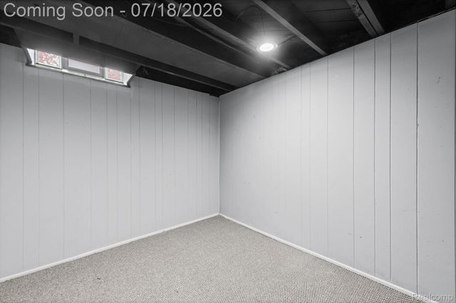 8950 Brentwood Street, Livonia, MI 48150