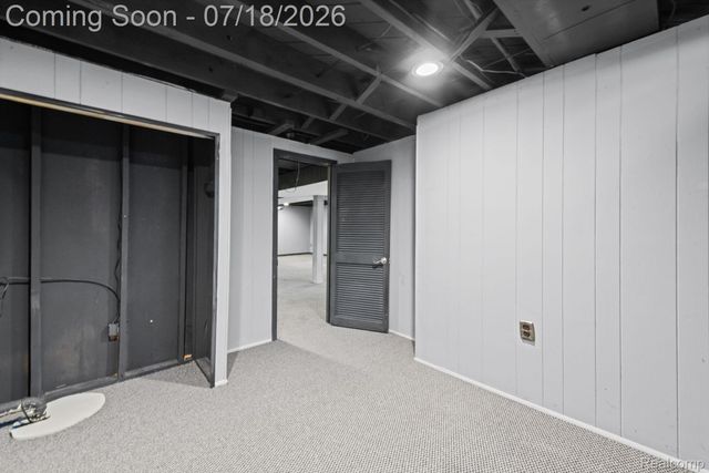 8950 Brentwood Street, Livonia, MI 48150