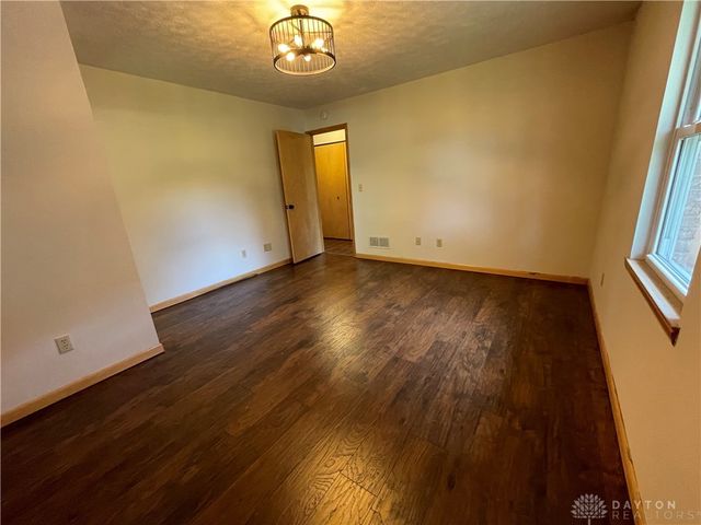 75 Viking Drive, Eaton, OH 45320