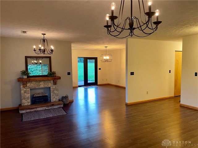 75 Viking Drive, Eaton, OH 45320