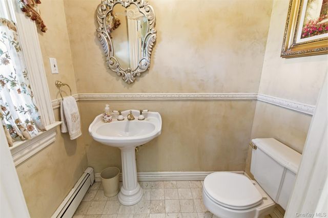 2 Shore Drive, Manhasset, NY 11030