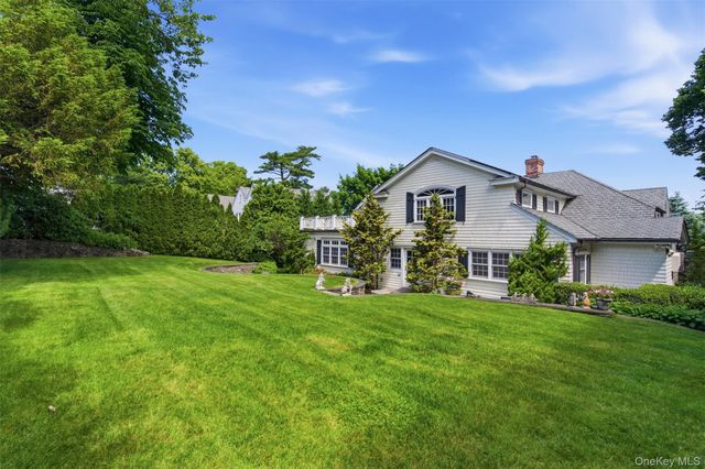 2 Shore Drive, Manhasset, NY 11030