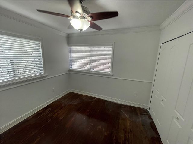 6450 W 27th Way 101, Hialeah, FL 33016