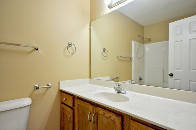 3517 BARKERS MILL RD, Clarksville, TN 37042