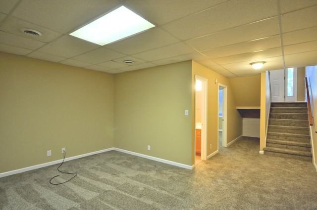 3517 BARKERS MILL RD, Clarksville, TN 37042