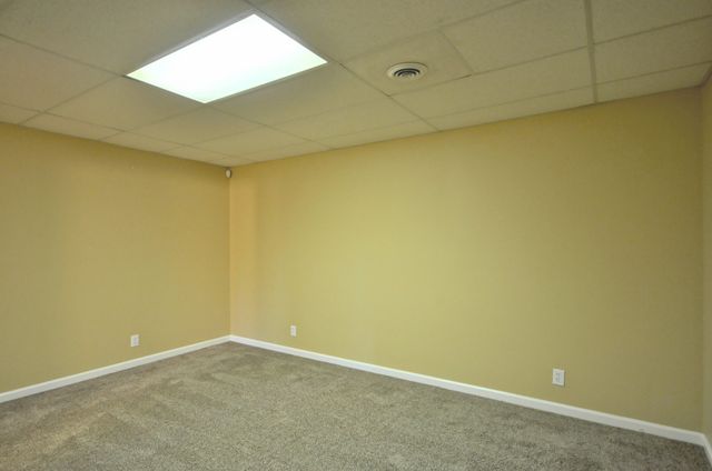 3517 BARKERS MILL RD, Clarksville, TN 37042