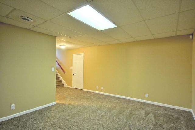 3517 BARKERS MILL RD, Clarksville, TN 37042